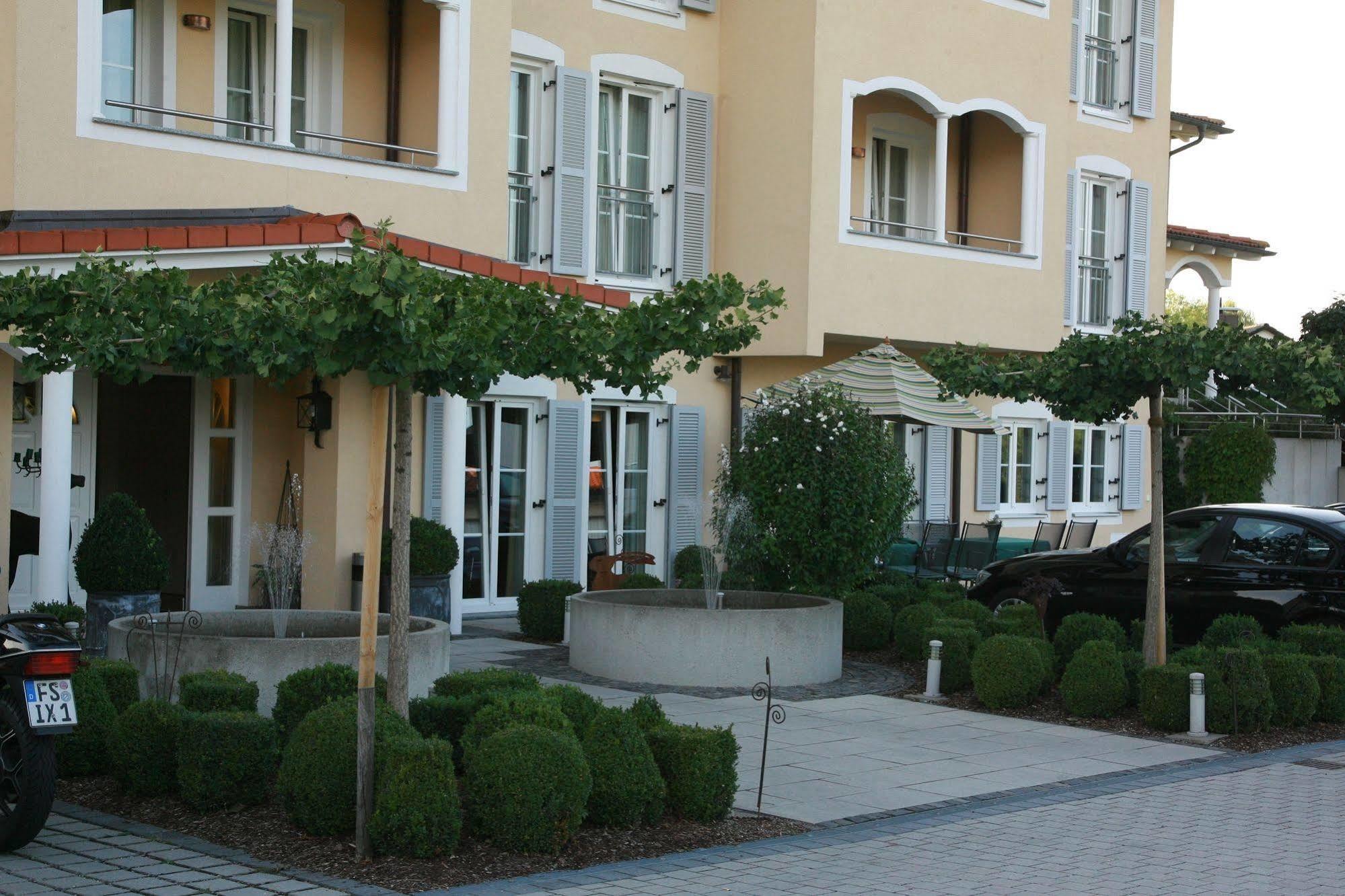 Ampervilla Hotel Fahrenzhausen Exterior foto